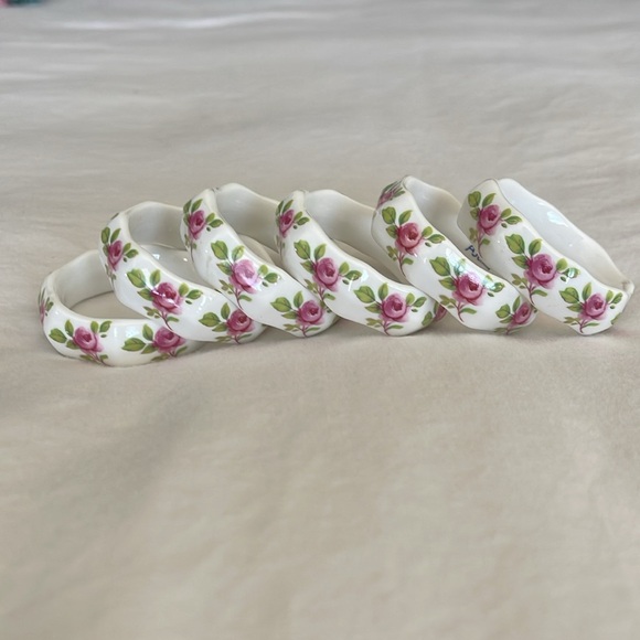 Vintage Set of Six AJL Bone China Napkin Rings Floral Design - Picture 2 of 6